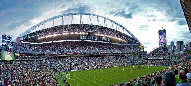 田径赛场焦点！克罗地亚队对阵法国队，关键一战，双方鏖战至最后一刻