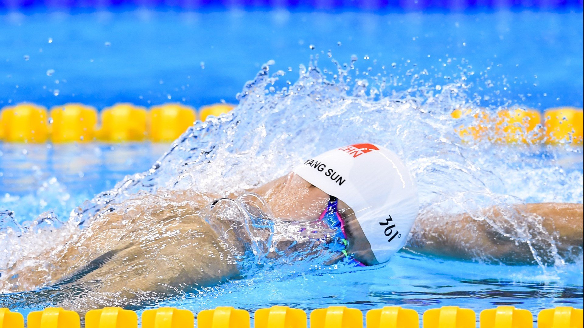 日本队教练压力巨大！，Scout遭遇十五持续失利赛场气氛高涨