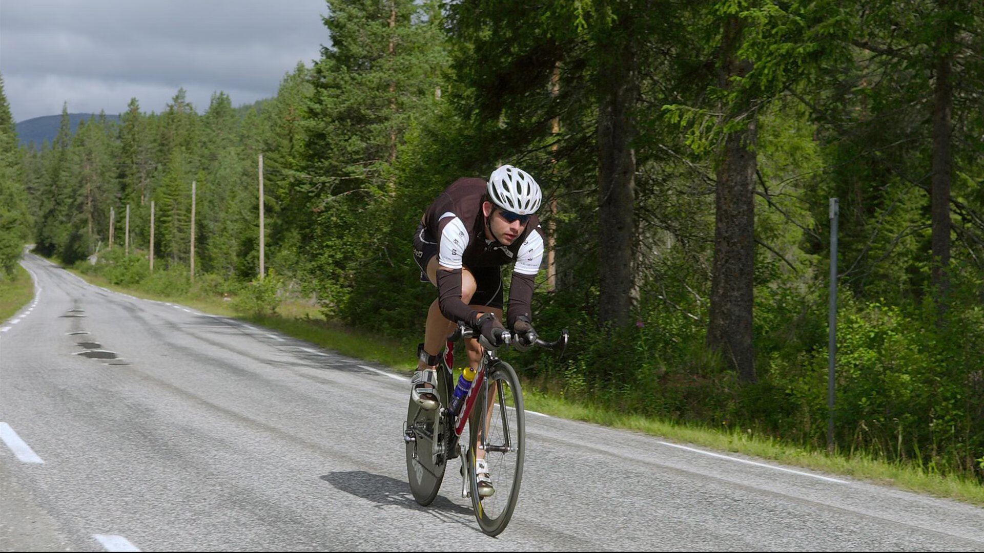 综合格斗赛场焦点！澳大利亚队对阵克罗地亚队，年轻新星表现惊艳，未来可期